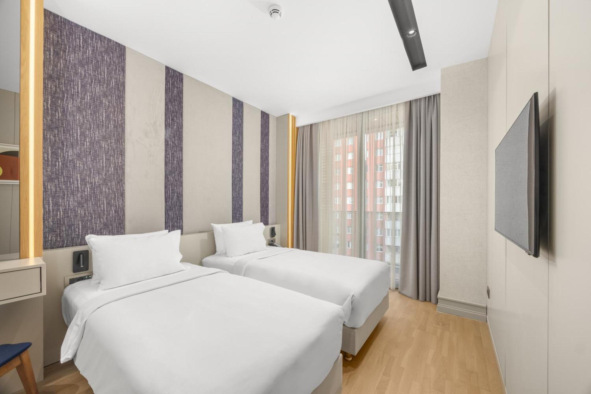 Holiday Inn Istanbul - Beylikduzu By Ihg — Photos 1
